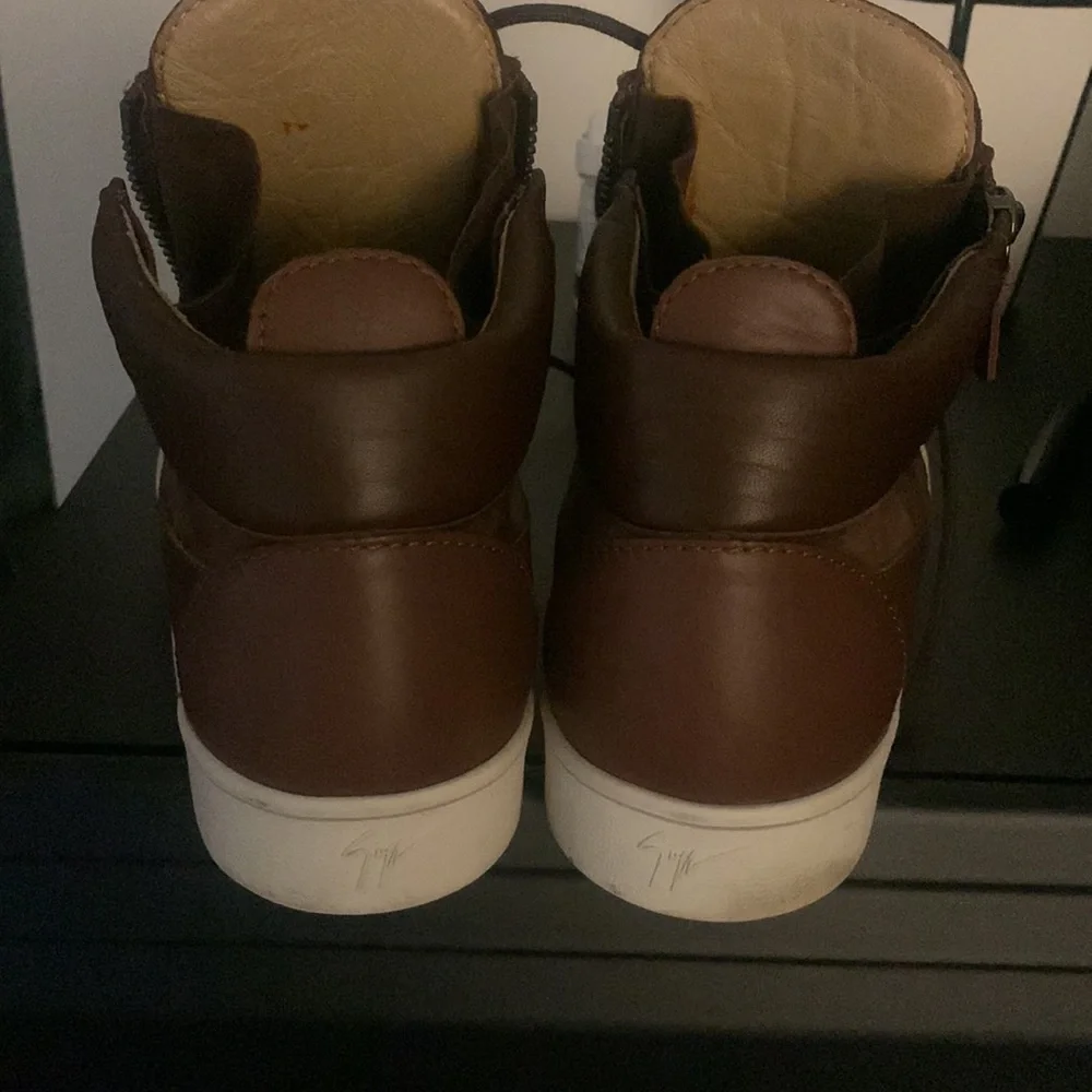 Brown Giuseppe Zanotti in very good condition with dust bag no box - Picture 6 of 6